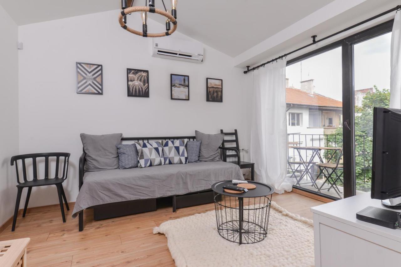 • Minimalism & Charisma • In Sofia's Top Centre • Appartement